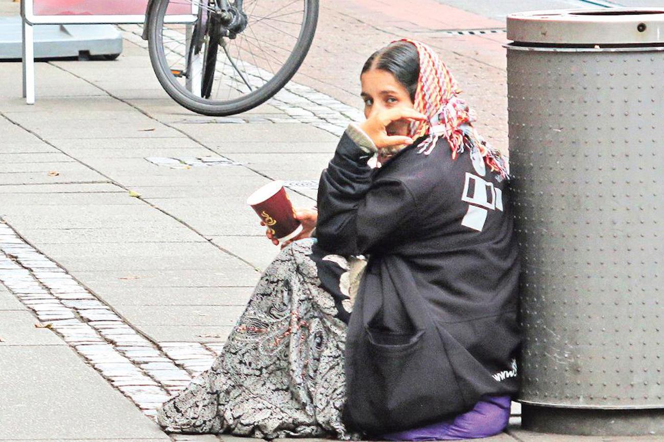 Bettelnde gehören in vielen Städten zum Strassenbild. |epd-bild