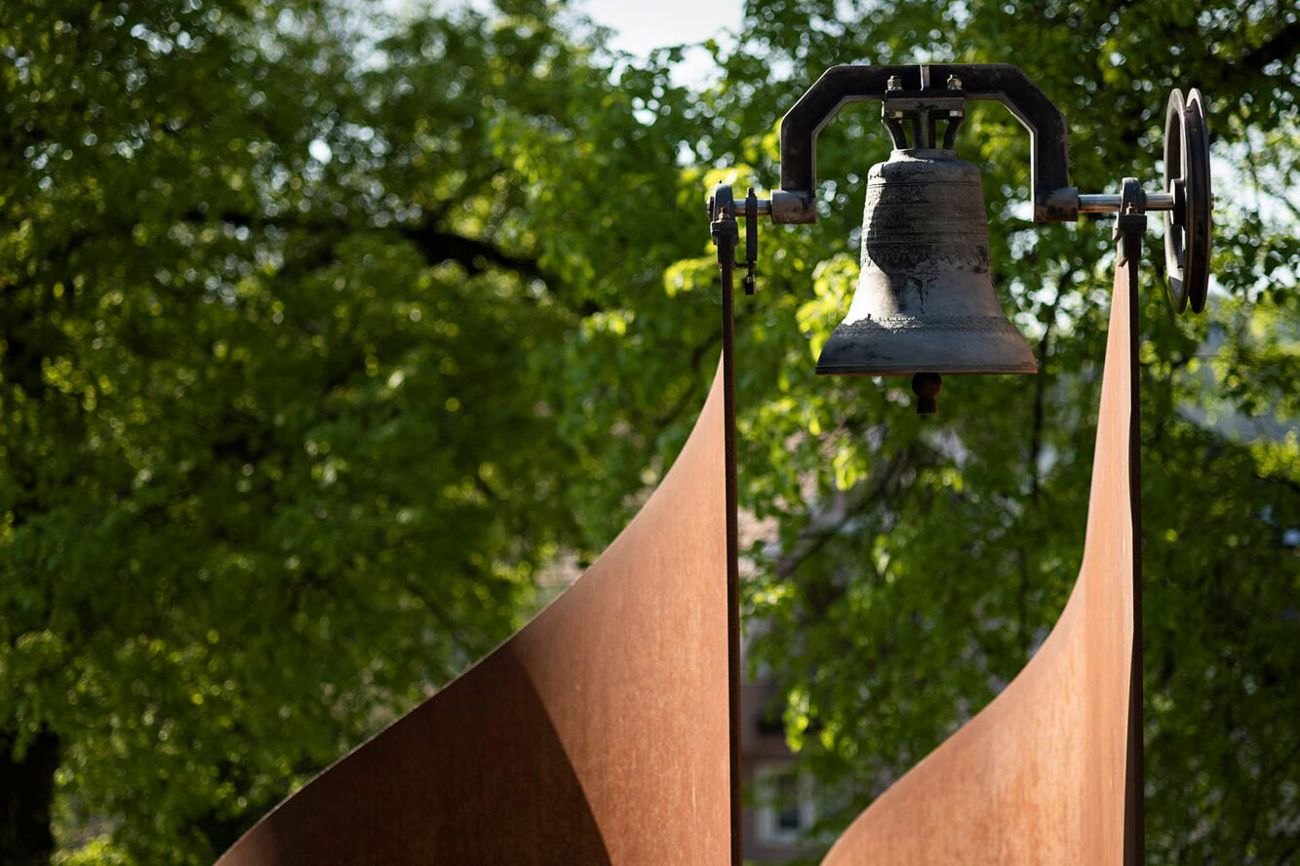 Die Friedensglocke von Nagasaki (Peace Bell) ist Teil des Dunant Museum./screenshot